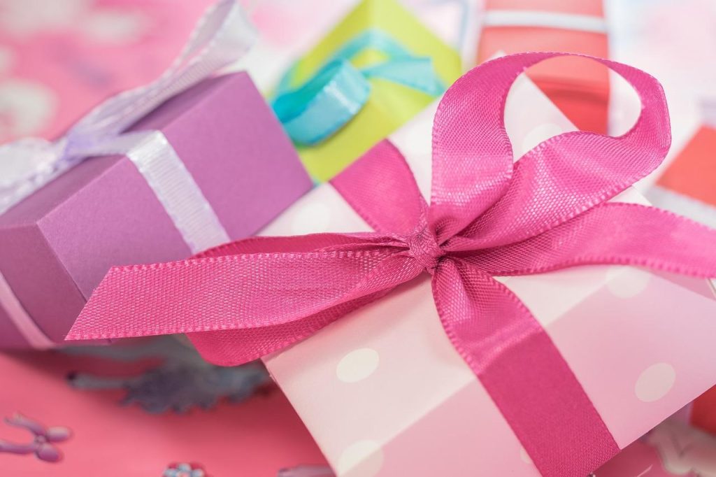 Zaklamp cadeau - praktisch geschenk voor verjaardag of feestdag met verschillende functies en maten beschikbaar