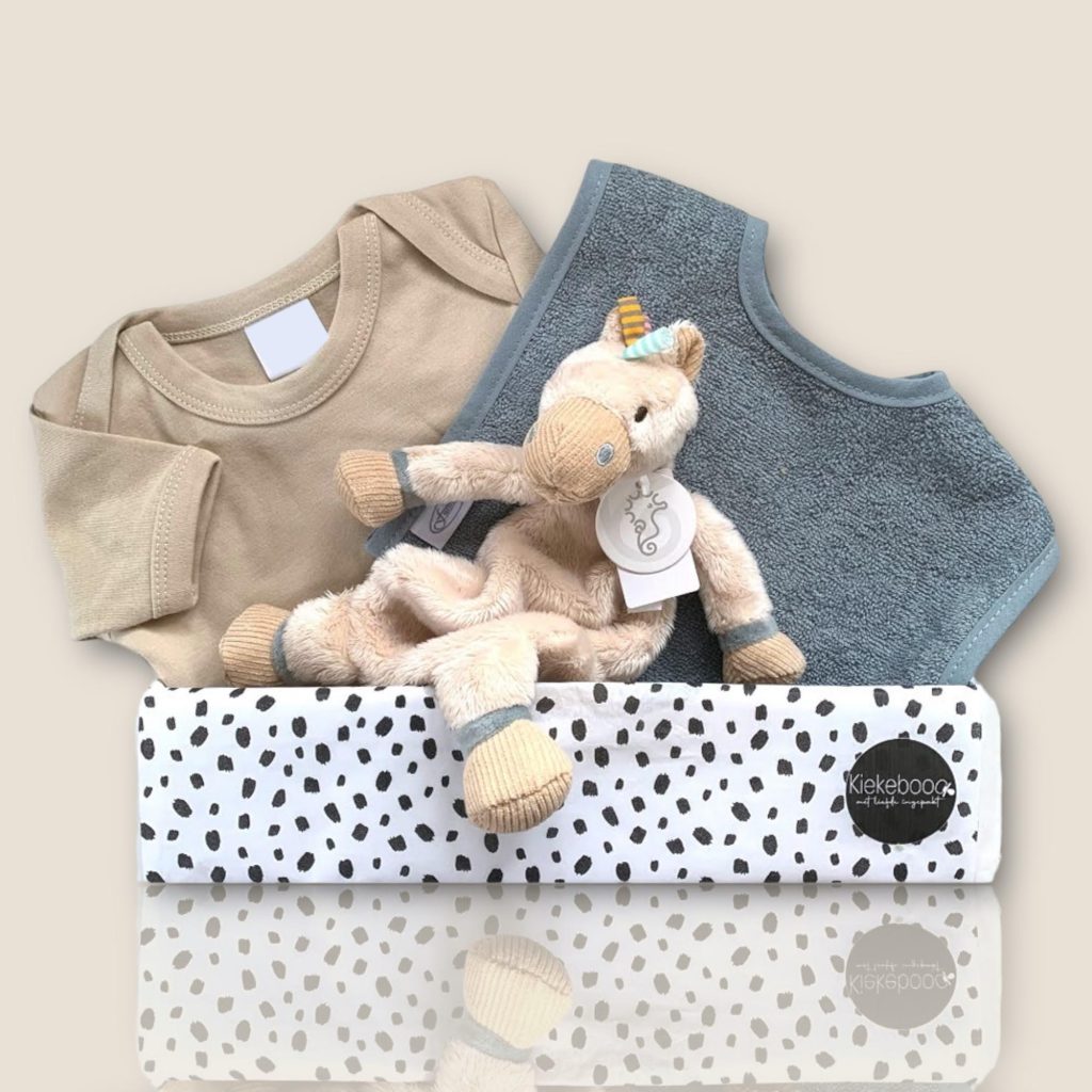 Persoonlijk kraamcado met naam - origineel geschenk voor kraamvisite