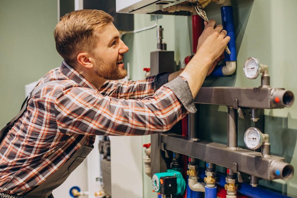 Professionele installatiediensten voor verwarming, elektriciteit en zonnepanelen met veiligheidscertificering